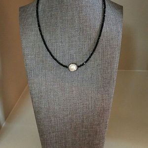 Jewelry - small beaded necklace with pearl Jewelry - small beaded necklace with pearl